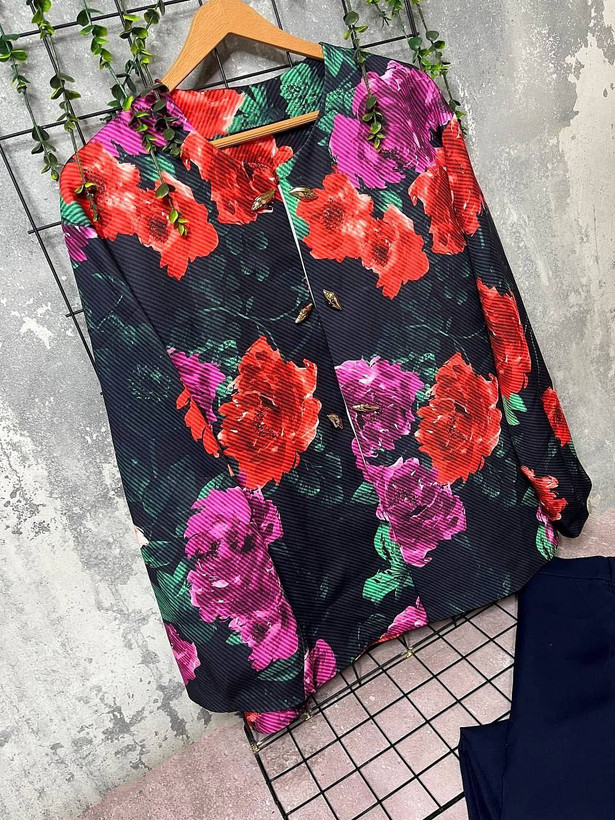 کت شلوار فلاور مخصوص خاص پسندا❤️😍کیفیت عالی😍✅99794پرفازبرند