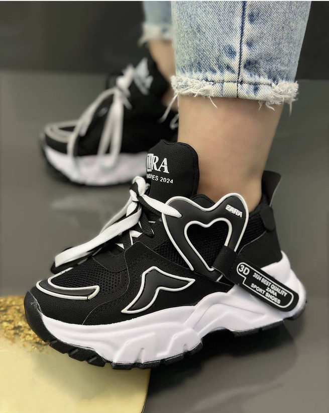 کفش اسپرت زارا