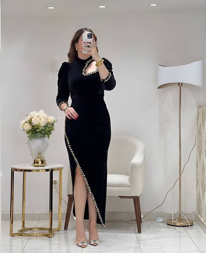 پیراهن مجلسی بسیار زیبا بسیار پرفروش دلوان😍ارسال یک هفته پس از ثبت⭕کد240برلی