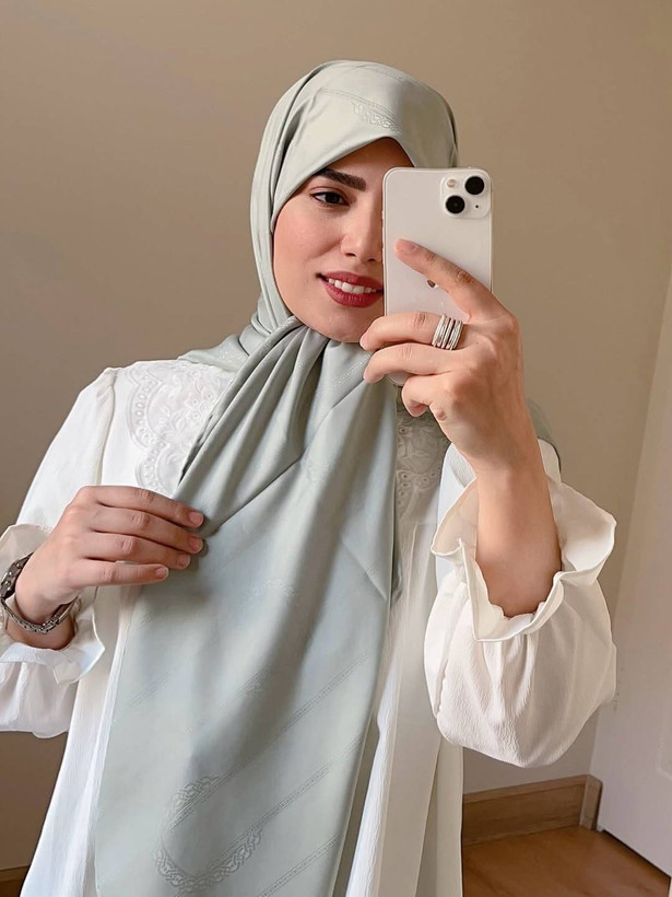 روسری ساتن ابريشم زیبا وشیک در رنگبندی زیبا 🎀 🎀 🎀 کد ۷۲