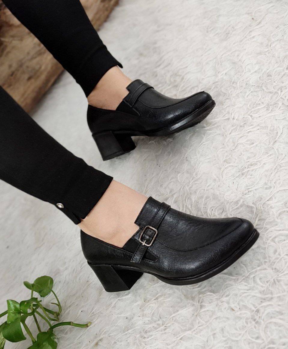 کفش طبی زنانه سگک دار کیفیت عالی ✅❤️75068شریف