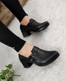کفش طبی زنانه سگک دار کیفیت عالی ✅❤️75068شریف