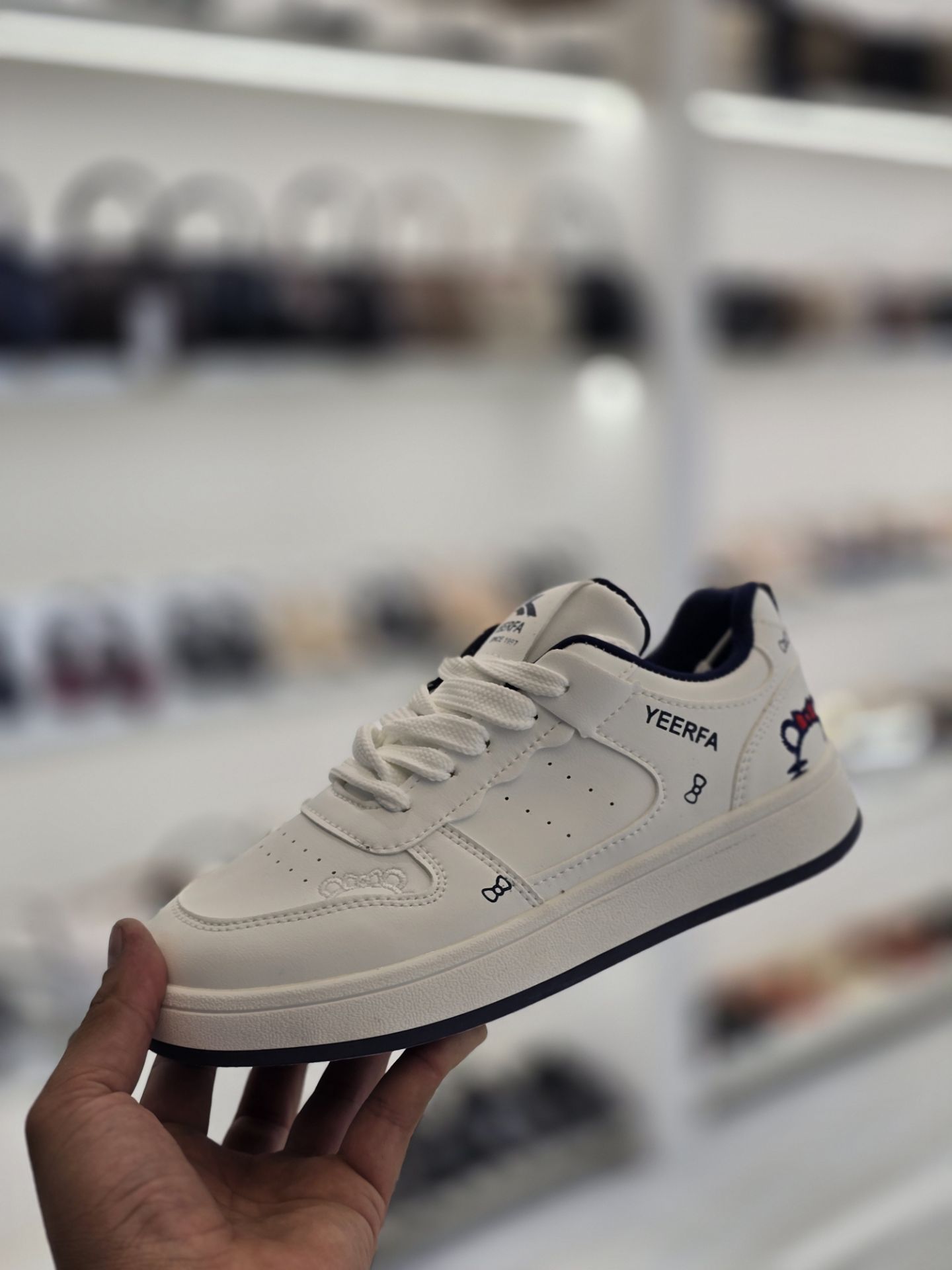 کفش اسپرت با قالب استاندارد با کیفیت عالی 🛍🌈💯ویدا