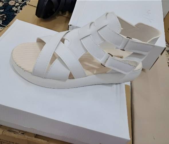 صندل مدل شیدا رویه چرم 🛍🤩💞💞مهدی