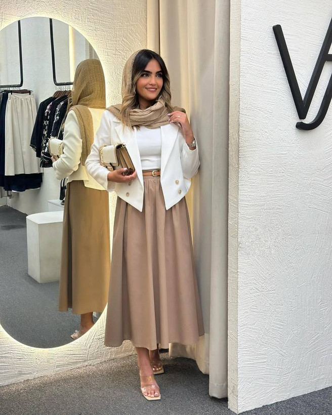 ست کت و دامن دلسا لنینت 🍒🛍🤩💞ساریگل