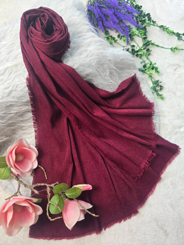 شال دور ریش نخ پلیسه زیبا و شیک در رنگبندی زیبا 🎀 🎀 کد ۱۲۵۳۷ ستشو