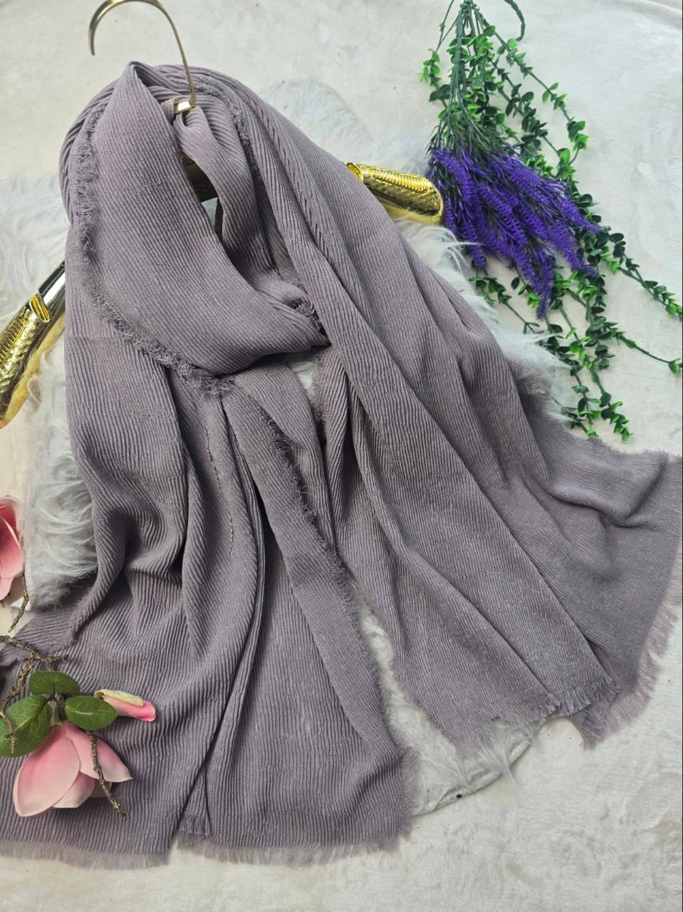 شال دور ریش نخ پلیسه زیبا و شیک در رنگبندی زیبا 🎀 🎀 کد ۱۲۵۳۷ ستشو