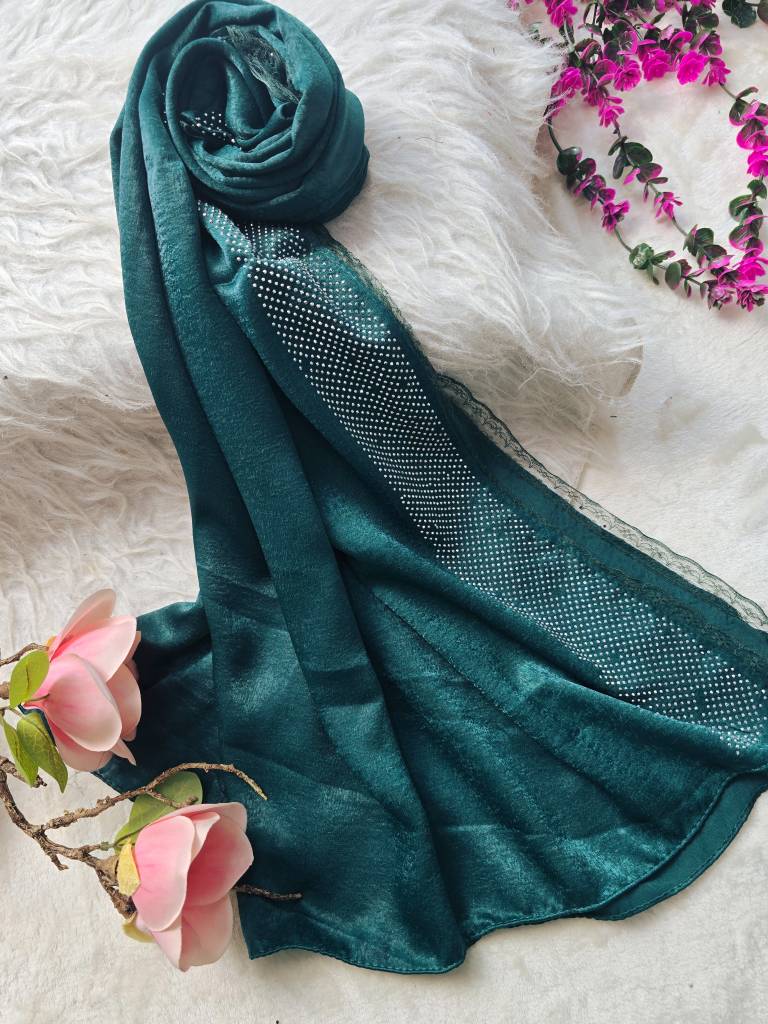 شال السا لب دانتل زیبا وجذاب در رنگبندی 🥰 🥰 کد ۱۳۳۳۲ ستشو