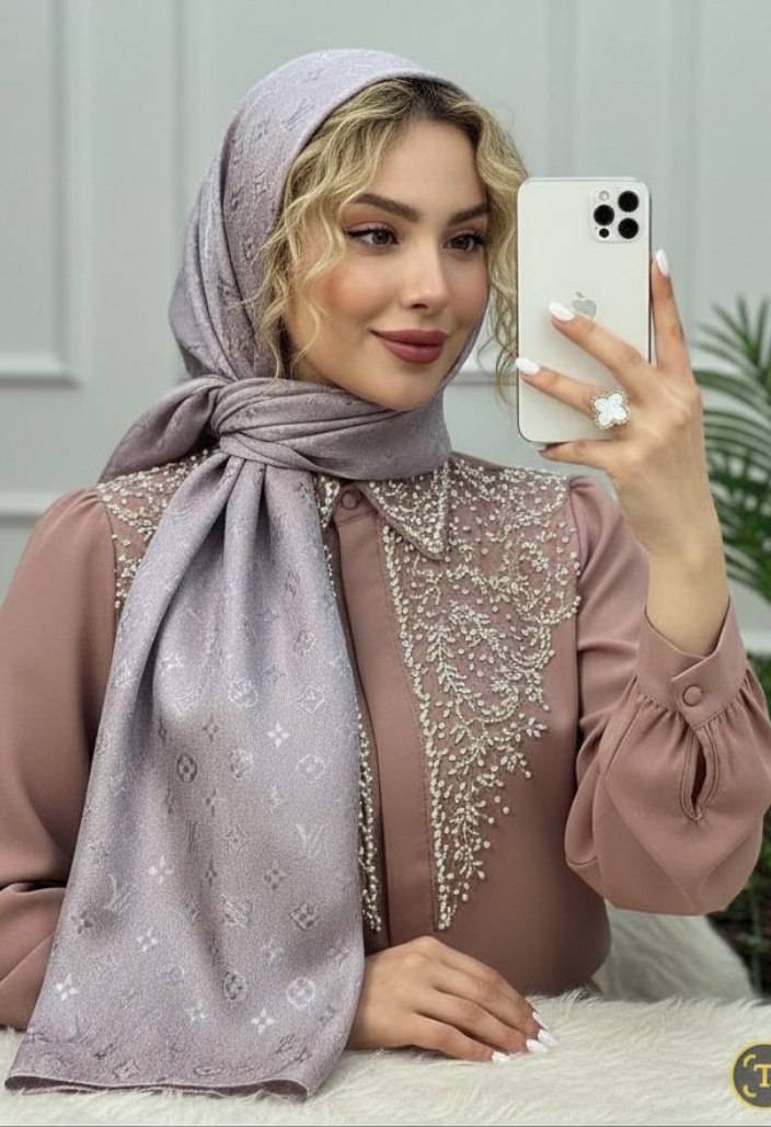 شال طلا کوب جنس ژاکارد پتینه دورو در رنگ بندی زیبا وشیک 🌈🌈کد۹۷۷۰ ست شو