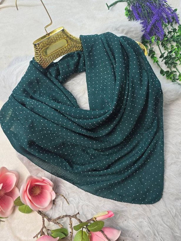 روسری مجلسی حلما زیبا وجذاب کیفیت عالی در رنگ بندی 🎀 🎀 کد ۱۳۷۳۶ ستشو