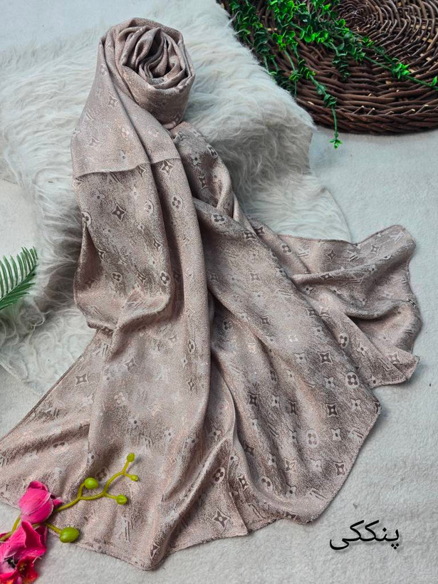 شال طلا کوب جنس ژاکارد پتینه دورو در رنگ بندی زیبا وشیک 🌈🌈کد۹۷۷۰ ست شو