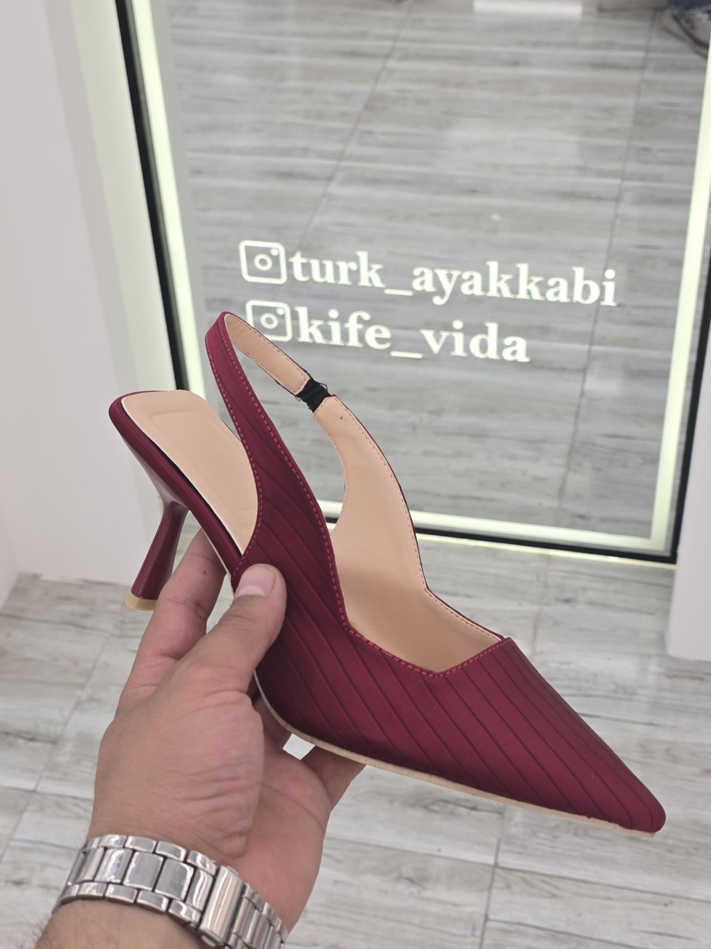 کفش زارا خط خطی قالب استاندارد 🛍💯🌈🌈ویدا
