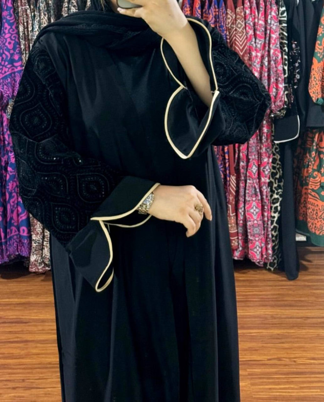 مانتو عبایی جلو باز سوزندوزی کیفیت عالی کد 14147چیچک