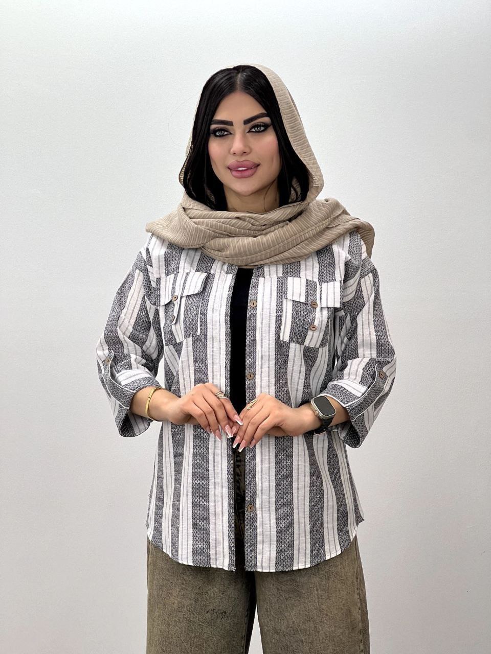 شومیز مانتویی جیب صلیبی زیبا وجذاب تنخور عالی در دو رنگ 🎀 🎀 کد ۵۵۸۰ فاروین
