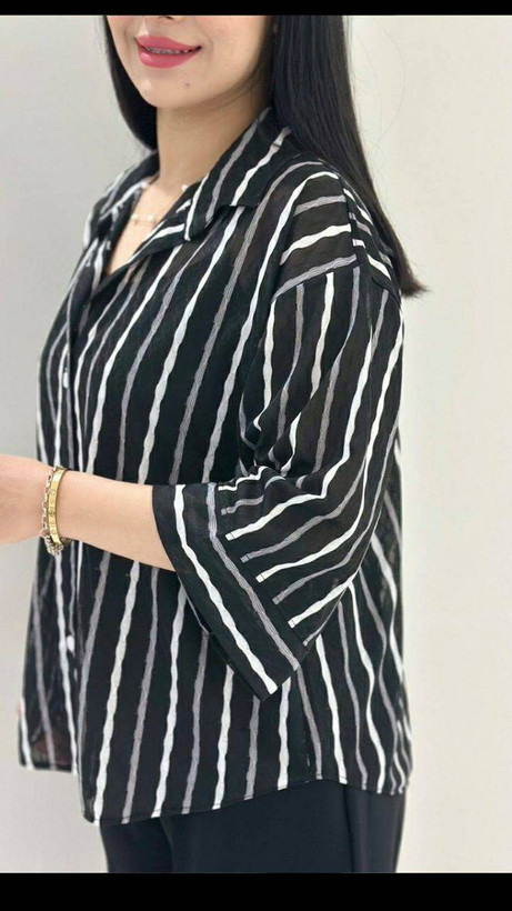شومیز طهورا نیو تنخور زیبا و دو رنگ جذاب🥰🎀کد 15603 ترمه