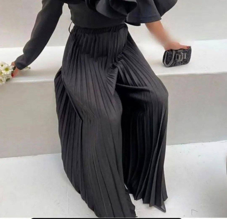 شلوار پلیسه ریز ساتن 🎀🛍۱۴۹۹ نفیس