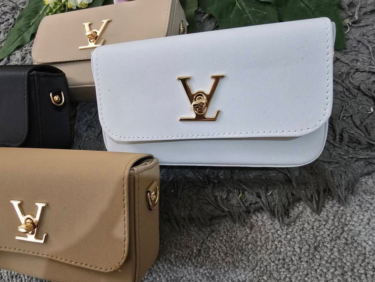 کیف قفلی نانسی درجه یک 💯🛍🌌۳۱۷۲ نفیس