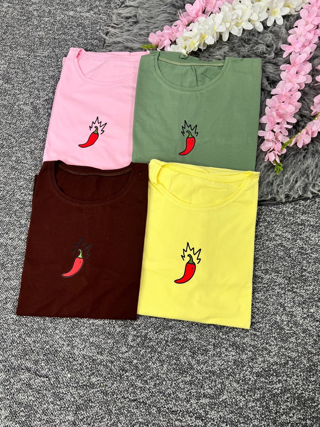 تیشرت Spicy سوپر پنبه اعلا تنخور عالی وشیک در رنگ بندی 🌈 🌈 کد ۱۳۶۰۲ راشین