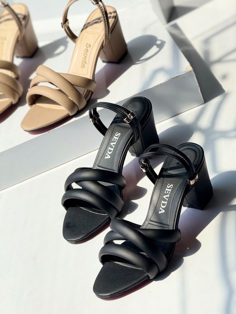 کد220بلند کیفیت عالی با ضمانت قالب استاندارد و راحت سایزبندی36/41 🛍🌈🌈ویدا