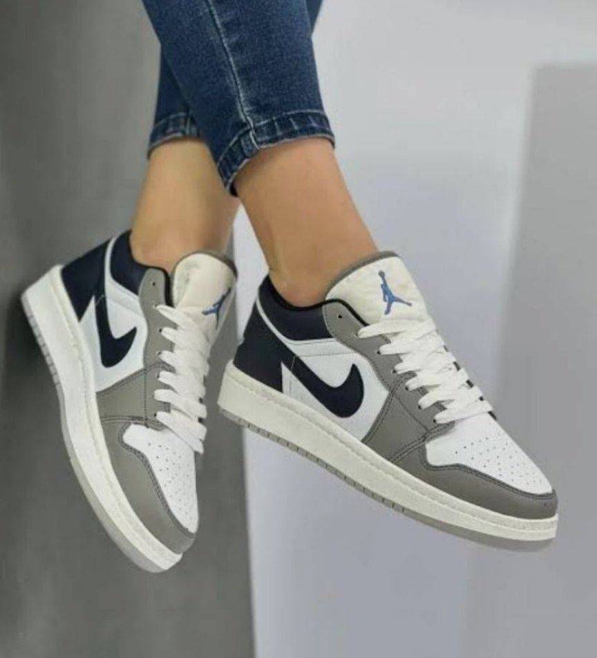 کفش کتونی جردن نایک 👟 با کیفیت عالی و رنگ‌ بندی ✅ شادی 395
