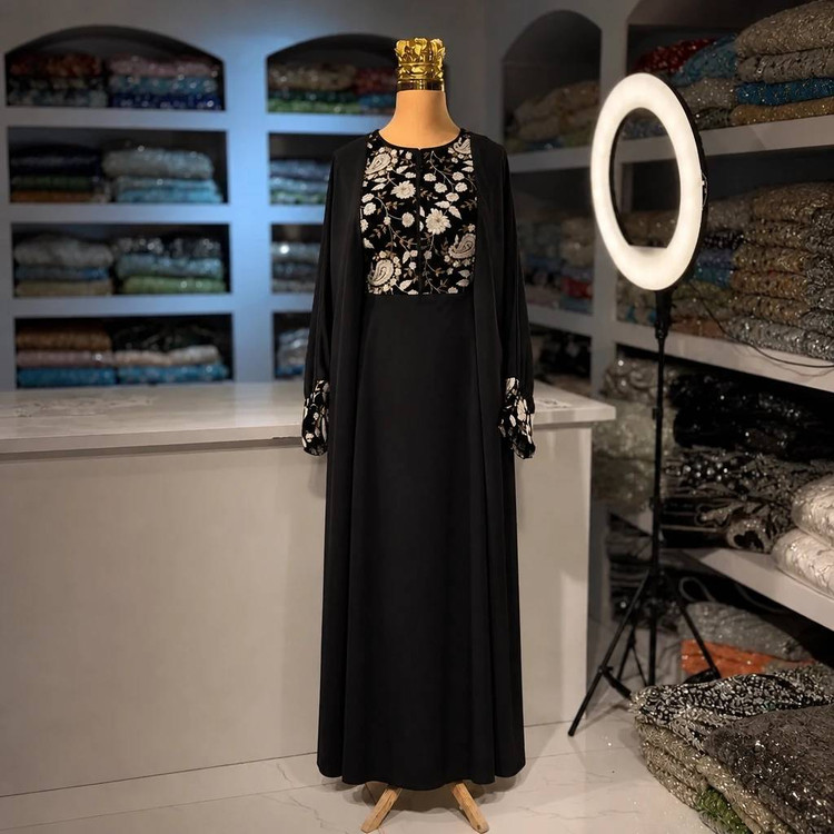 مانتو عبایی سوزن دوزی طرح 1 با کیفیت عالی کد 11692 چیچک