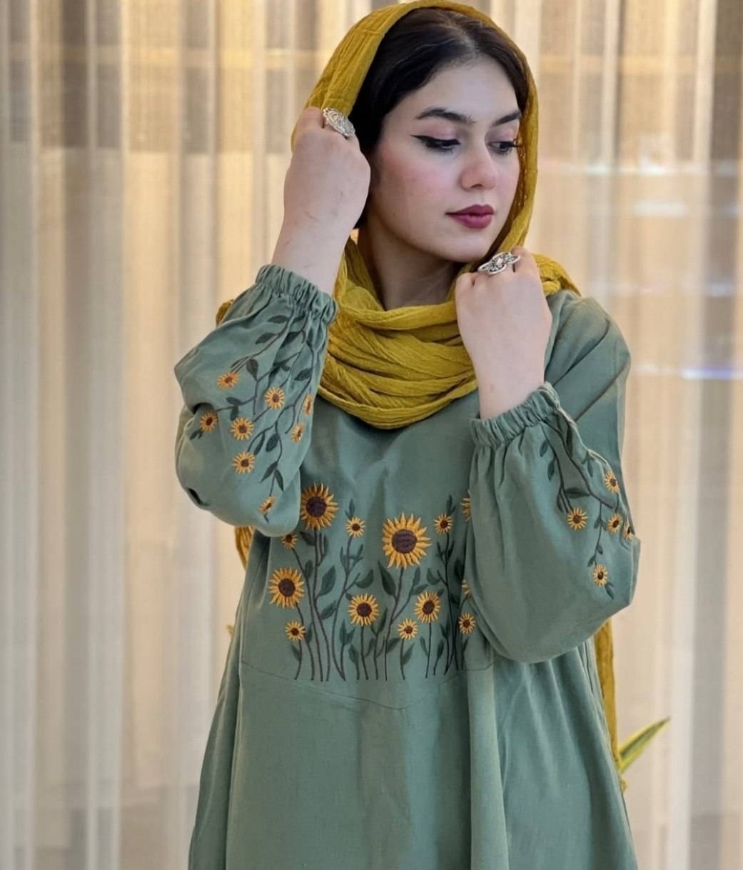 کفتان بلند گلدوزی آروشا بابوس اعلا در رنگ بندی کد 5839 والیا