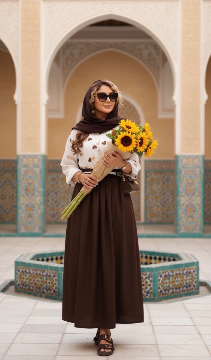 سه تیکه قلبی شومیز دامن و کمربند زیبا وشیک تنخور عالی در رنگبندی 🎀 🎀 کد ۲۰۹۳۱ راشین