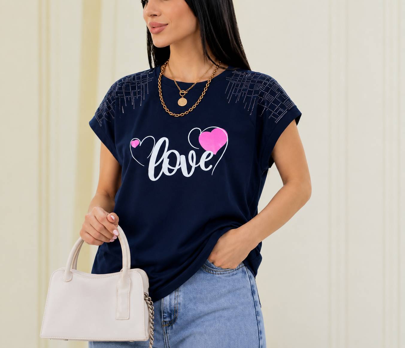 تیشرت باکسی نگینی با طرح love با دوخت تضمینی😎👌🏻کد20947 سارین