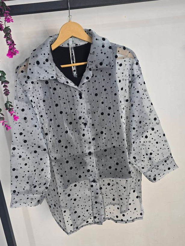 شومیز شیشه ای توپی حریر شیشه ای زیبا وشیک تنخور عالی در رنگبندی 🎀 🎀 کد ۲۱۰۵۰ ستشو