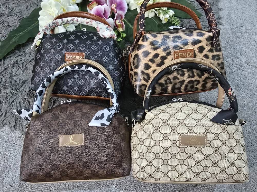 کیف مژگان چرمی با کیفیت 💯🌈🎀۱۶۴۰۵ نفیس