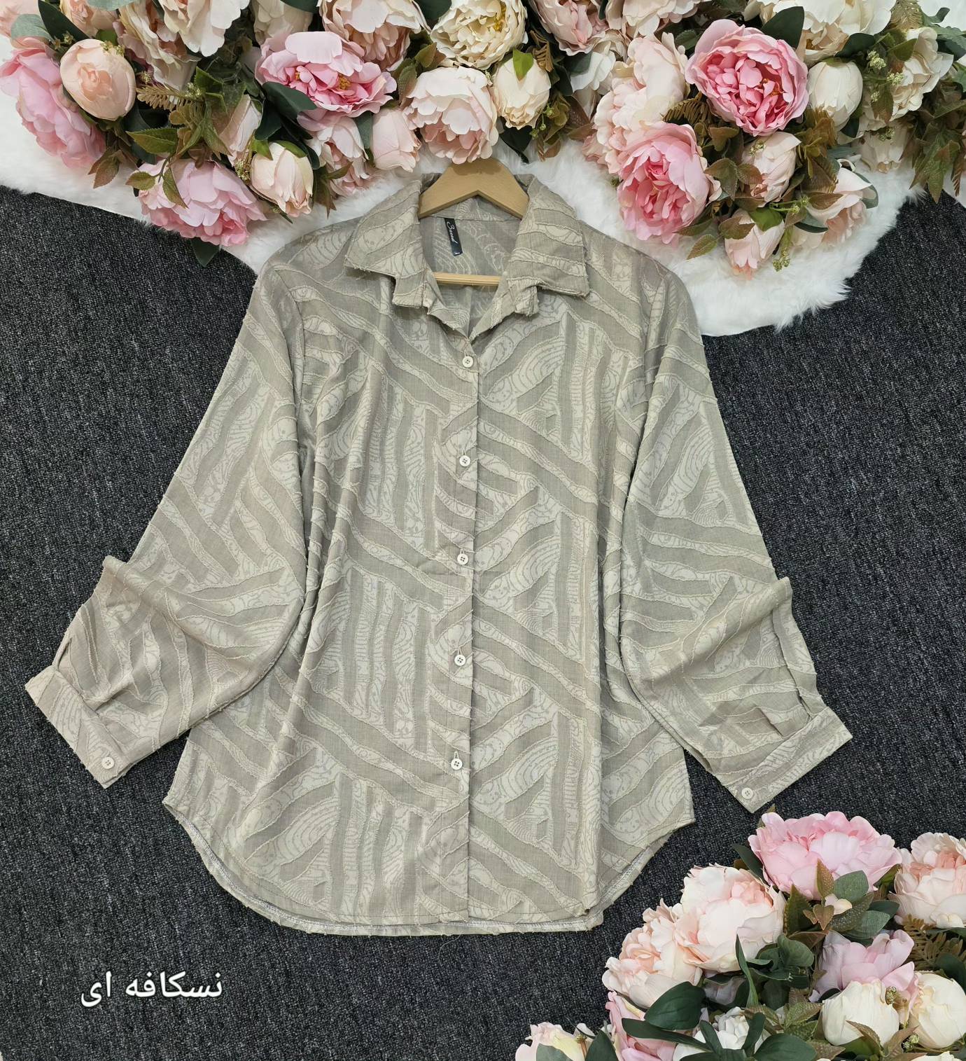 مانتو آیناز با کیفیت بالا🥰✨🫶🏻کد 21220 آرات