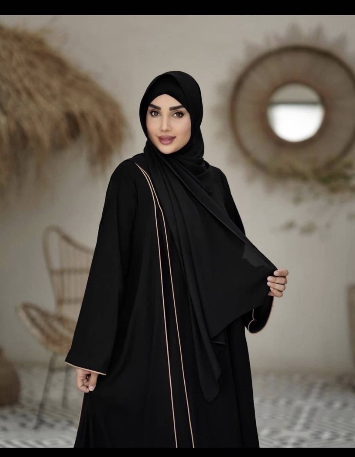 عبا  مغزی دوز الیزه درجه یک تنخور عالی شیک تکرنگ مشکی 🎀 🎀 کد ۳۱۸۱ راشین