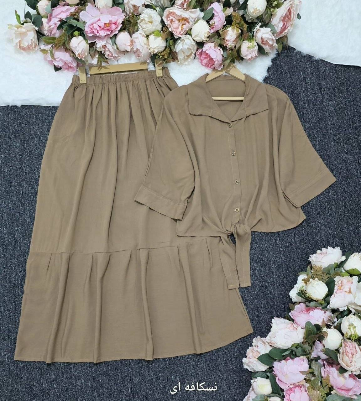 ست شومیز دامن حنانه جنس نخی😍❤کد 6109 آرات