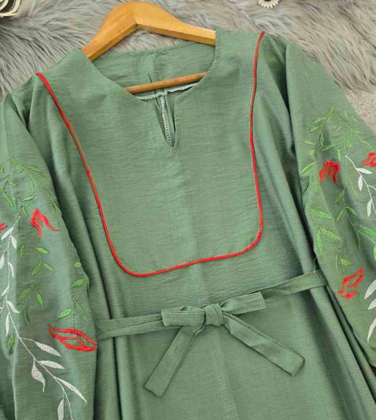 کفتان گلدوزی نازگل 🌼 با رنگ بندی و کیفیت عالی ✅والی7059