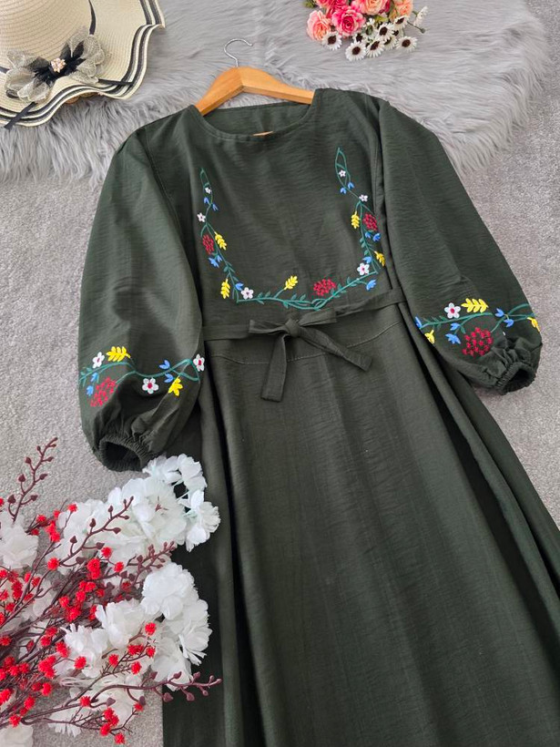 کفتان گلدوزی گلبرگ 🌿 با رنگبندی و کیفیت عالی ✅والی6646
