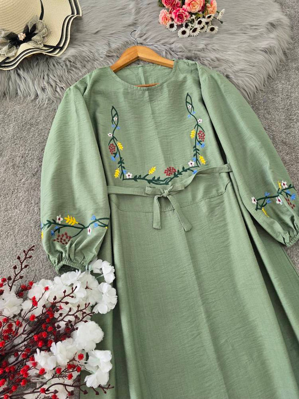 کفتان گلدوزی گلبرگ 🌿 با رنگبندی و کیفیت عالی ✅والی6646