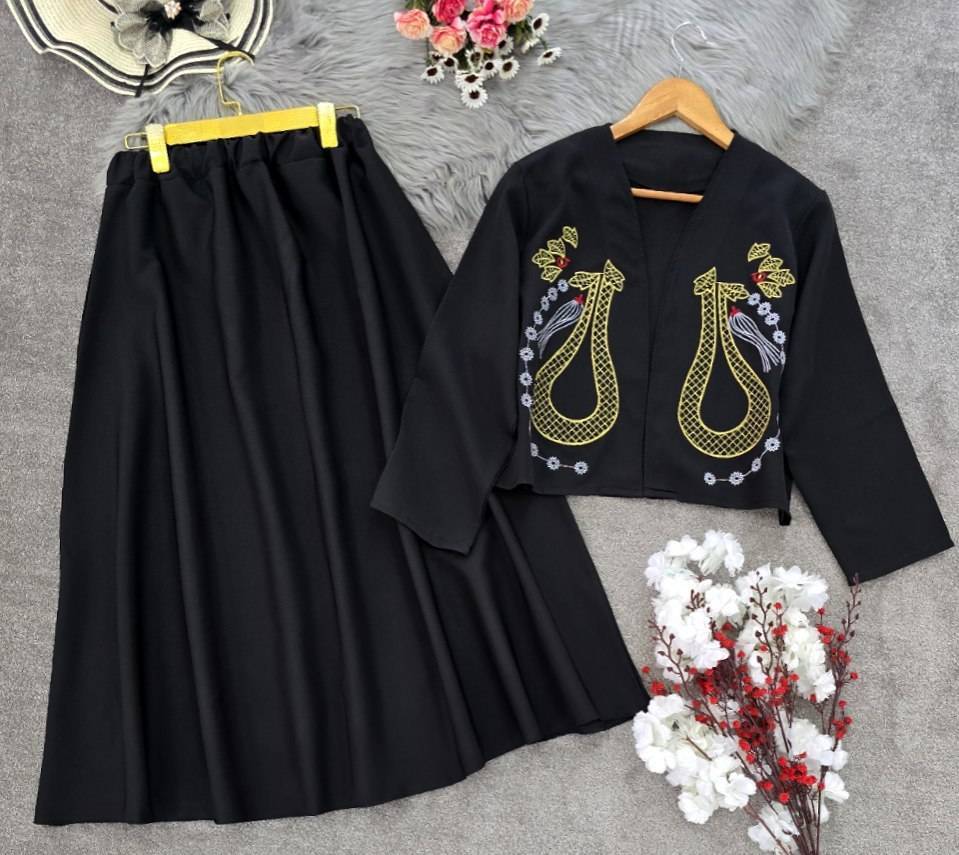 ست کت و دامن یارا 🌈 با پارچه مازراتی درجه یک ✅والی16009