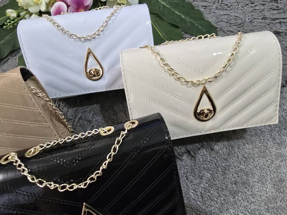 کیف مونا چرمی ورنی 💯🎀🛍🌈۱۶۲۹۷ نفیس