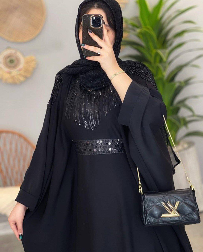 مانتو عبای نور 🌿 با پارچه الیزه با کیفیت ✅چیچک9771